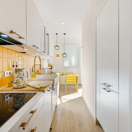 Cap Riviera Charme Calme Menton, Апартаменты Рокебрюн — Кап-Мартен